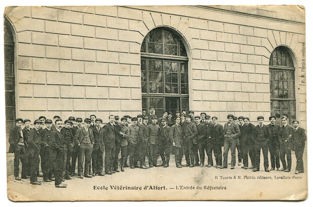 Les cités étudiantes - La caserne